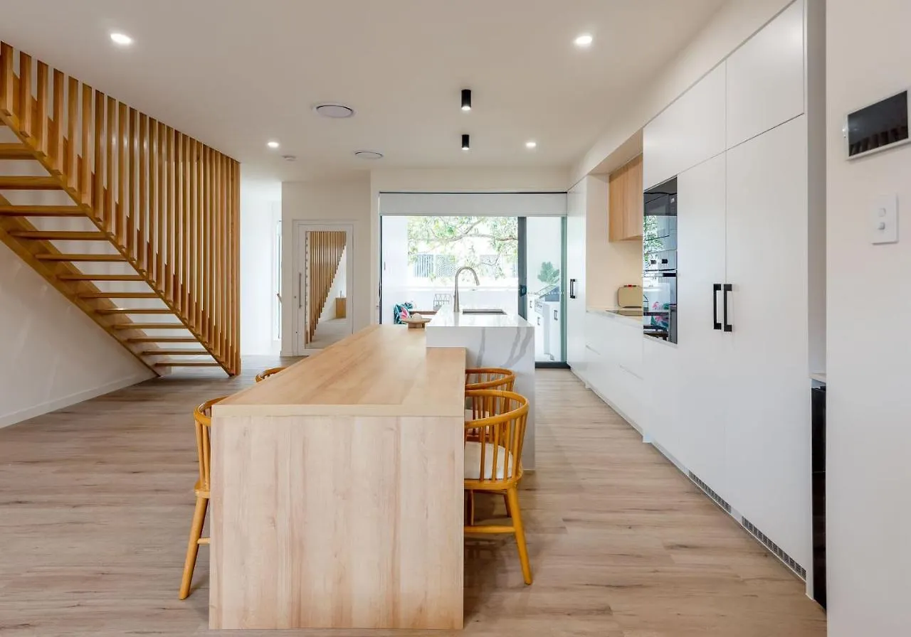 Unique Kirra Townhouse Villa Gold Coast