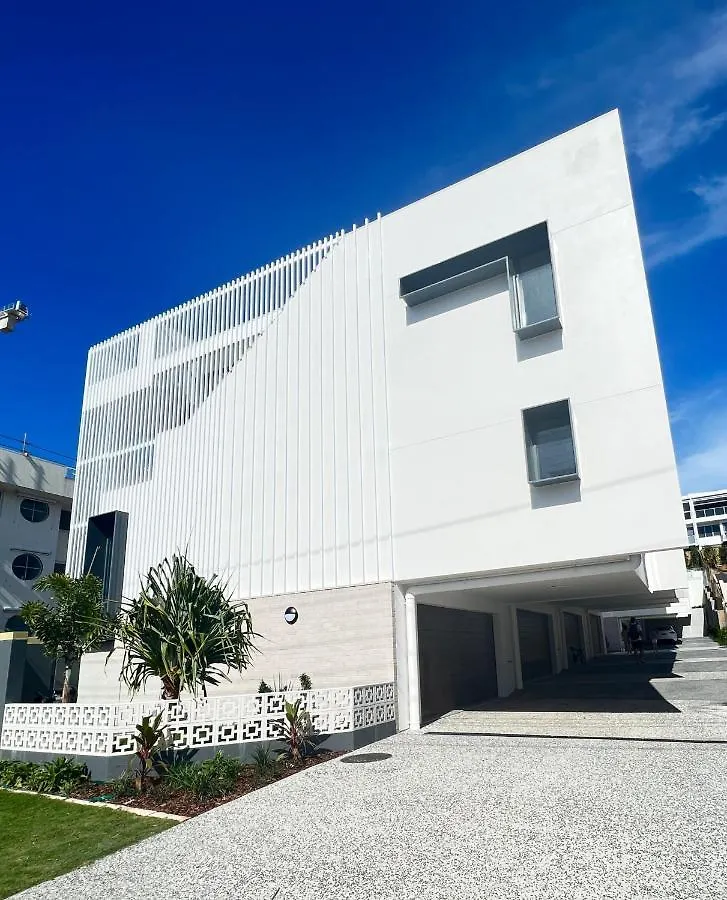 Unique Kirra Townhouse Villa Gold Coast